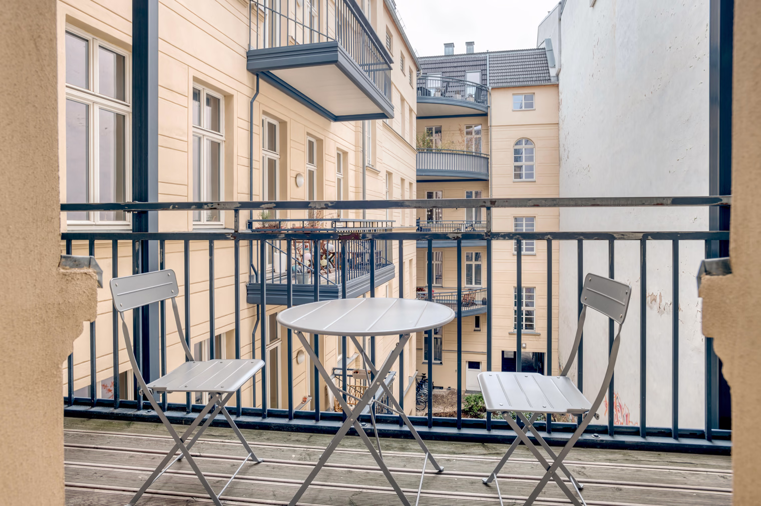 Luisenstraße Apartment detail view 3