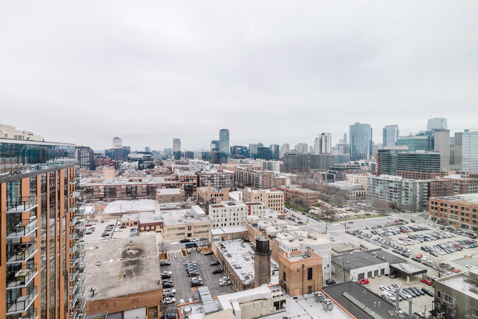 West Loop 2BR detail view 4