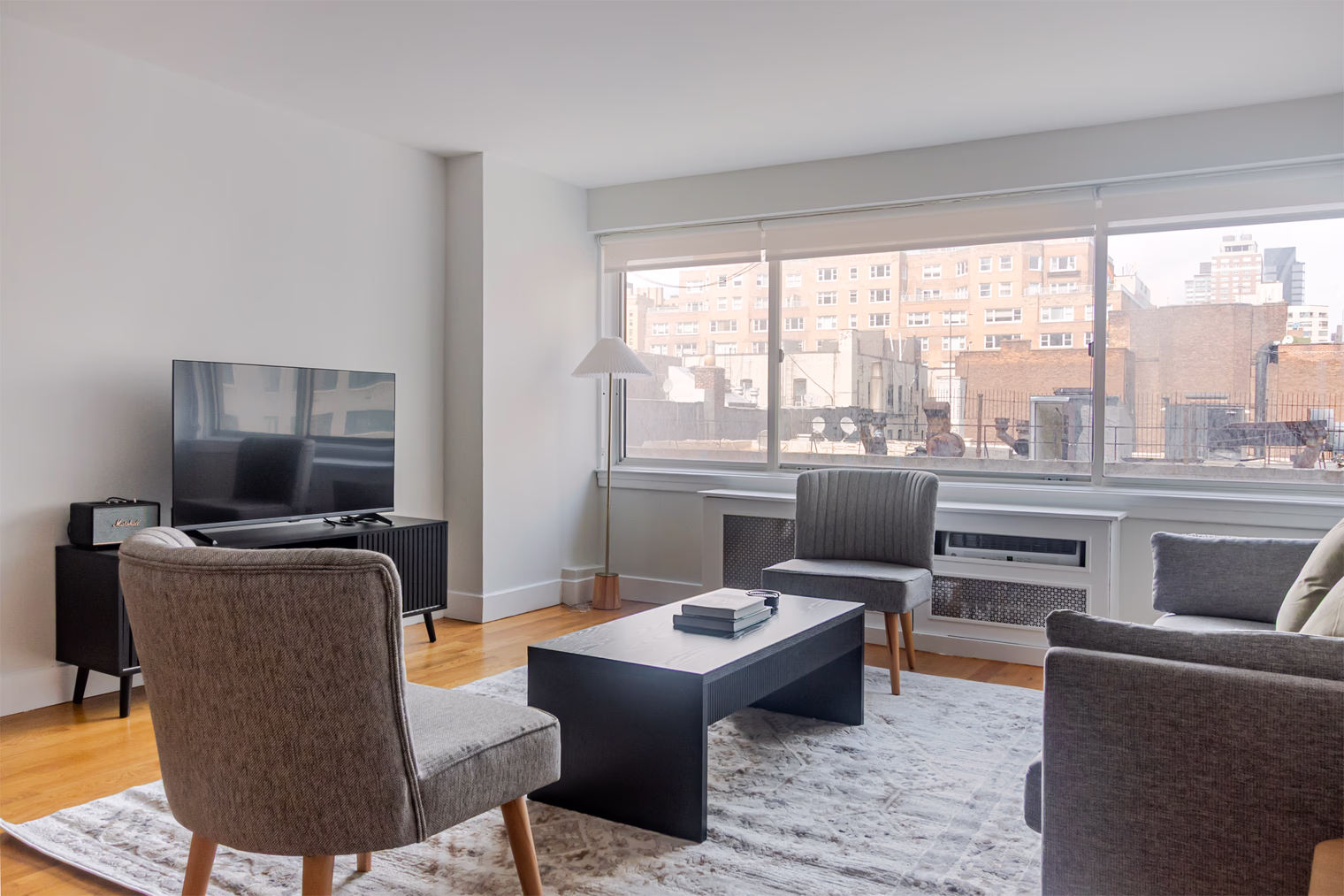 Stonehenge Apartment detail view 3