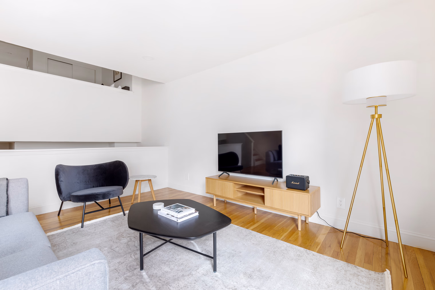 123 E 54th St 1BR detail view 2