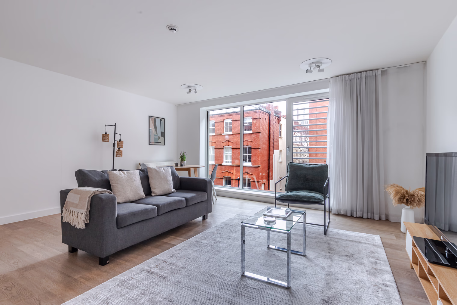 Spitalfields Apartment detail view 1