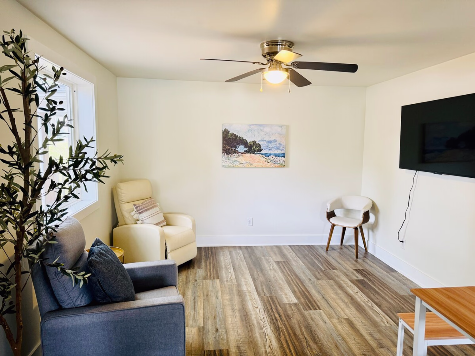 Cedar Lane Apartments 