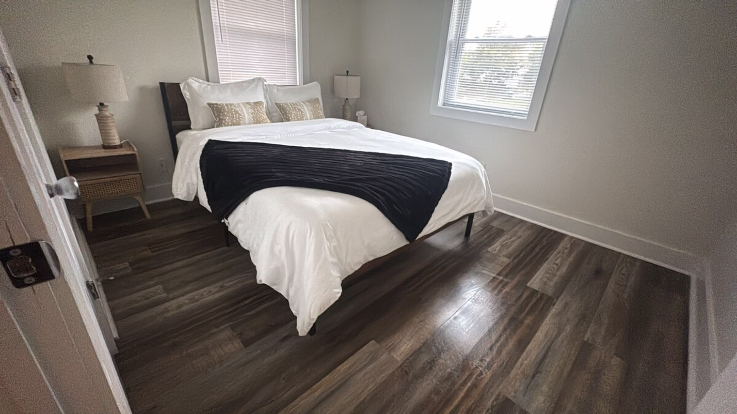 Cedar Lane Apartments  detail view 2