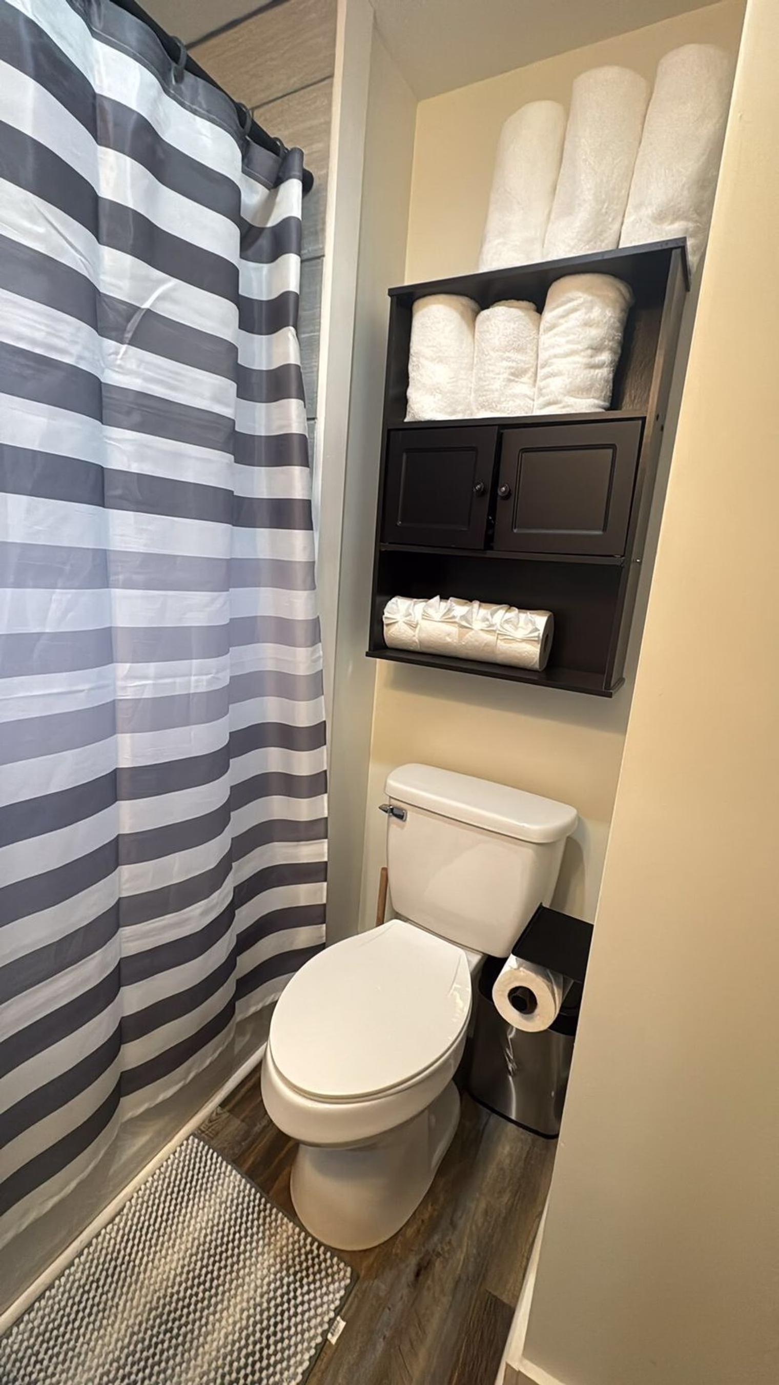 Cedar Lane Apartments  detail view 4