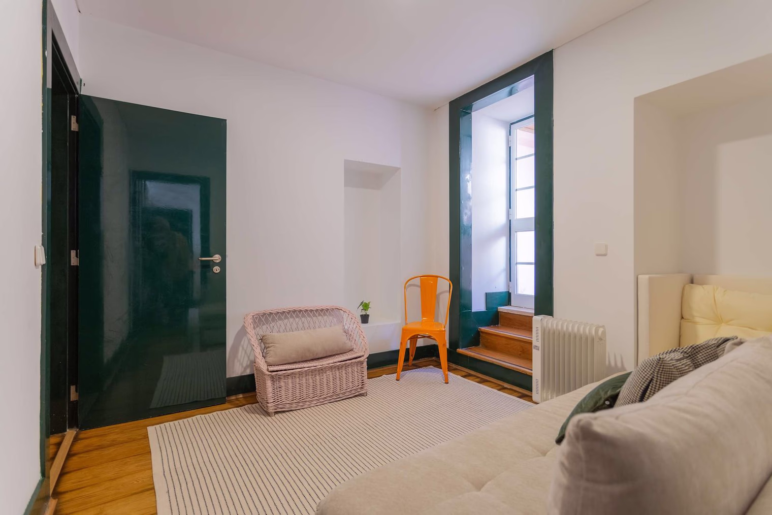 Three Bedroom Two Bathroom Villa - image 4