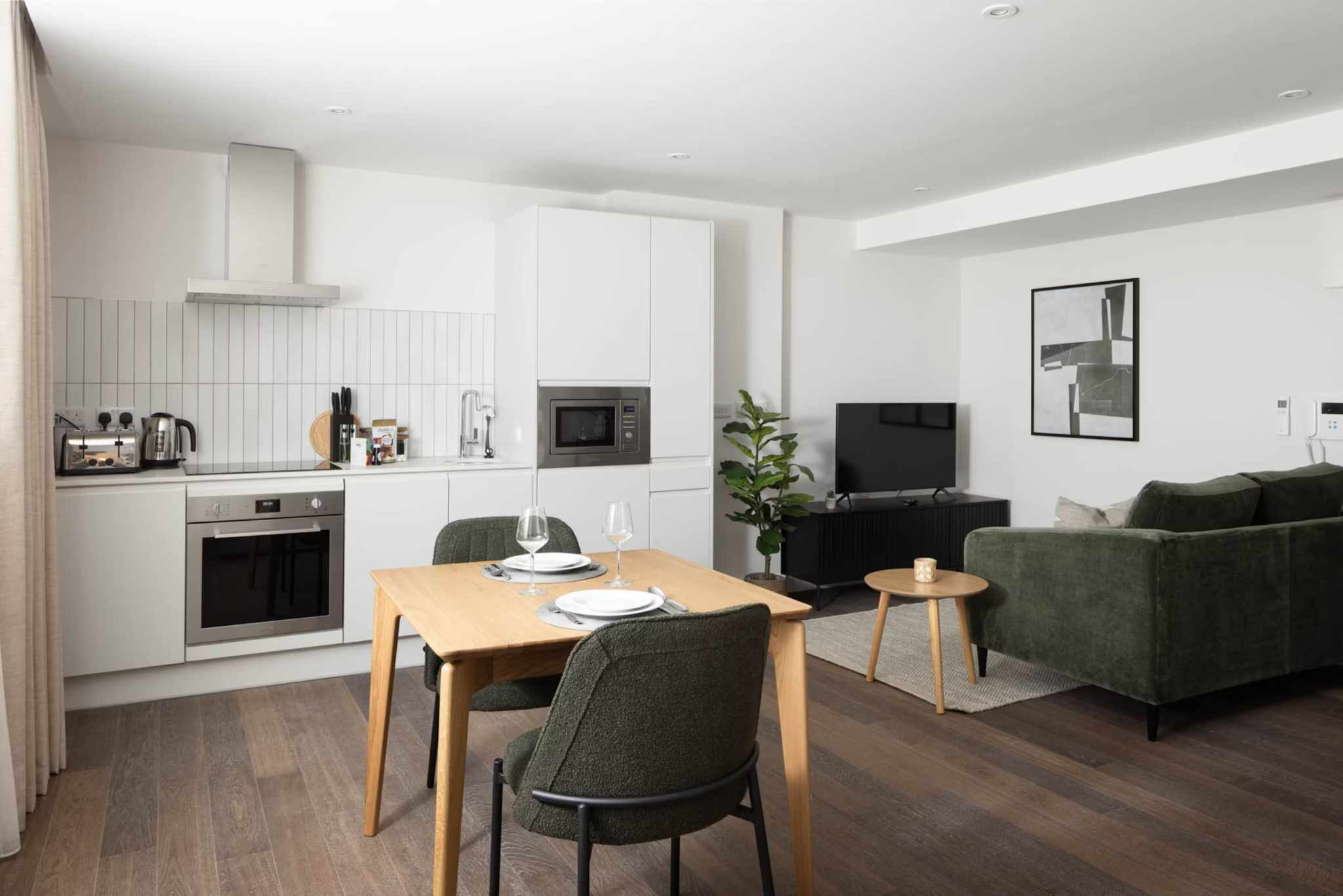 Dublin Central Apartments - image 1