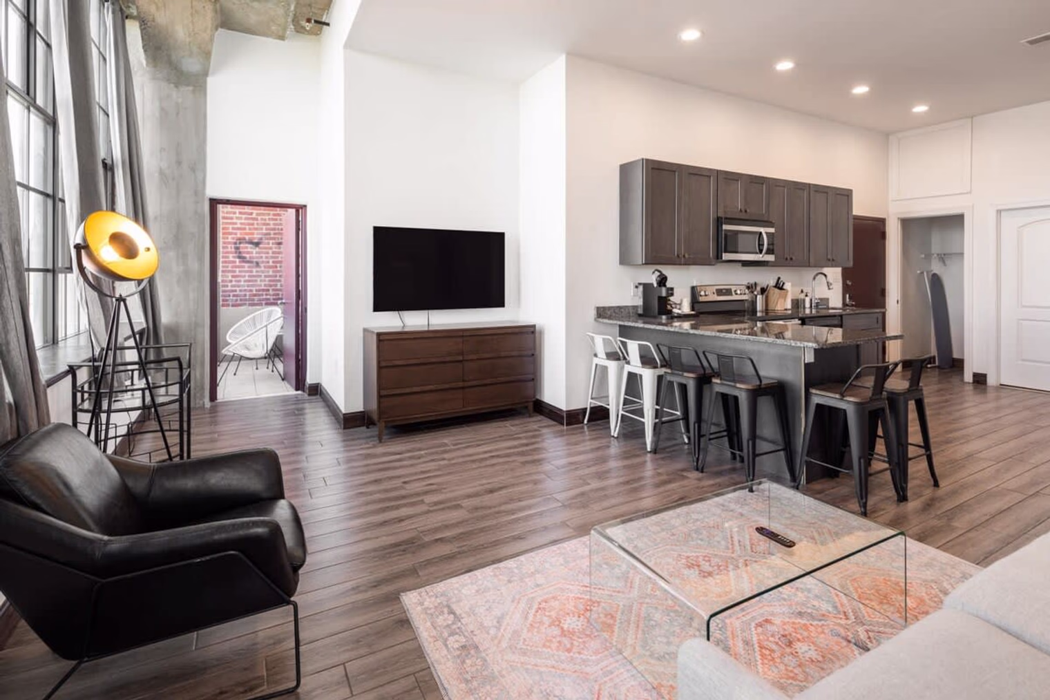 Three Bedroom Apartment - image 4