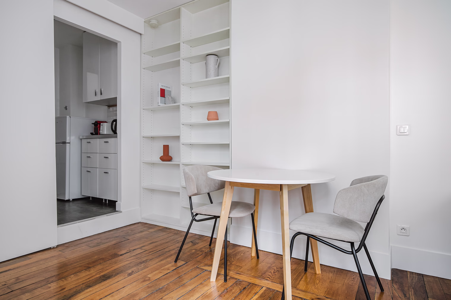 One Bedroom Apartment - image 4