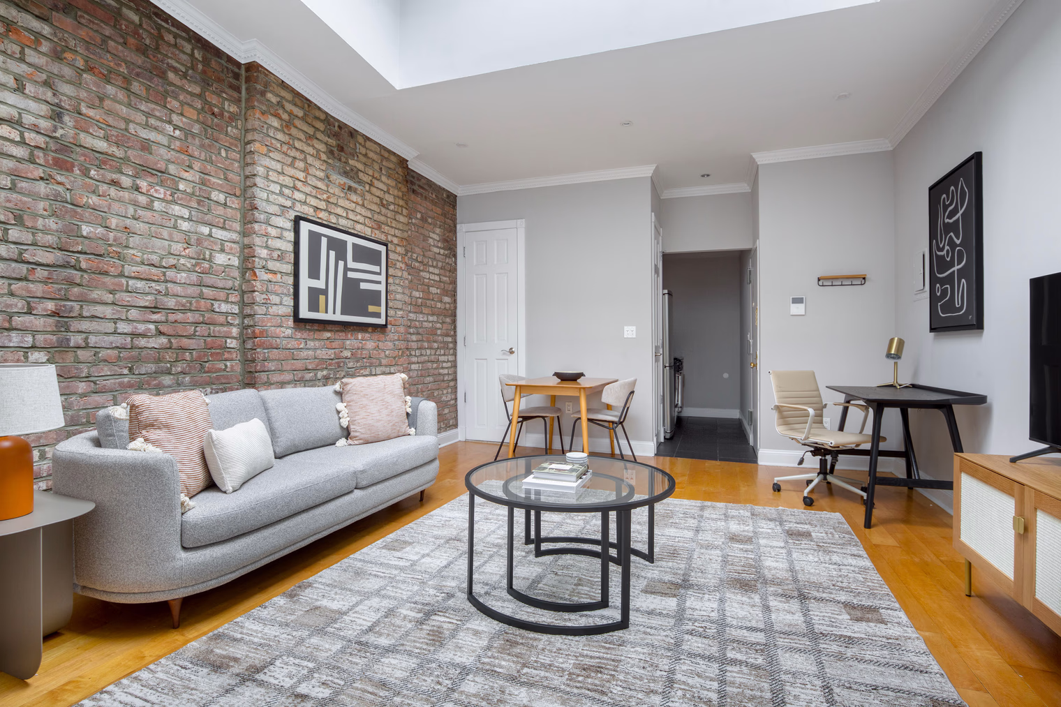 Christopher Street Apartment detail view 4