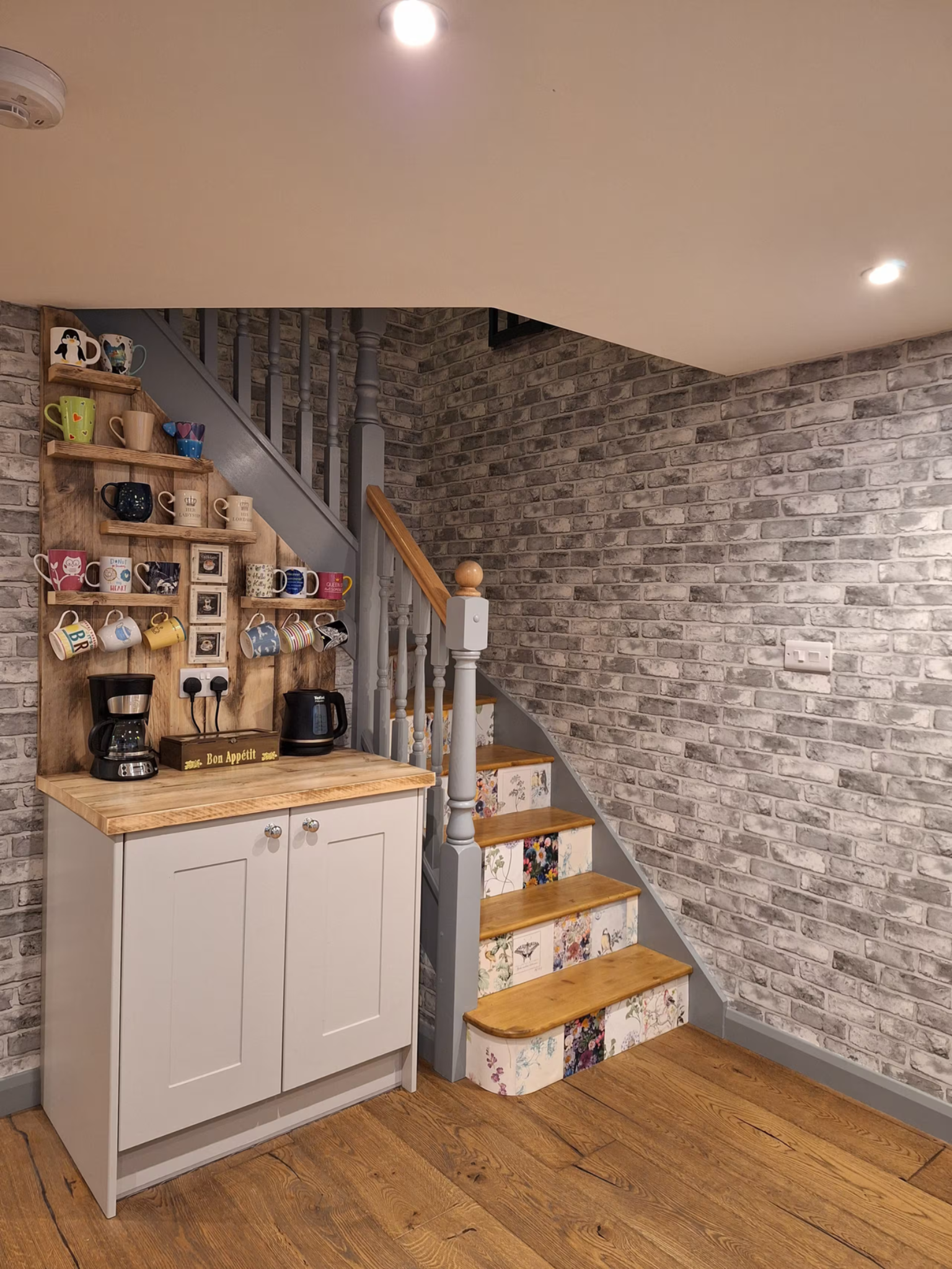 Couch House 2 Bedrooms - image 5