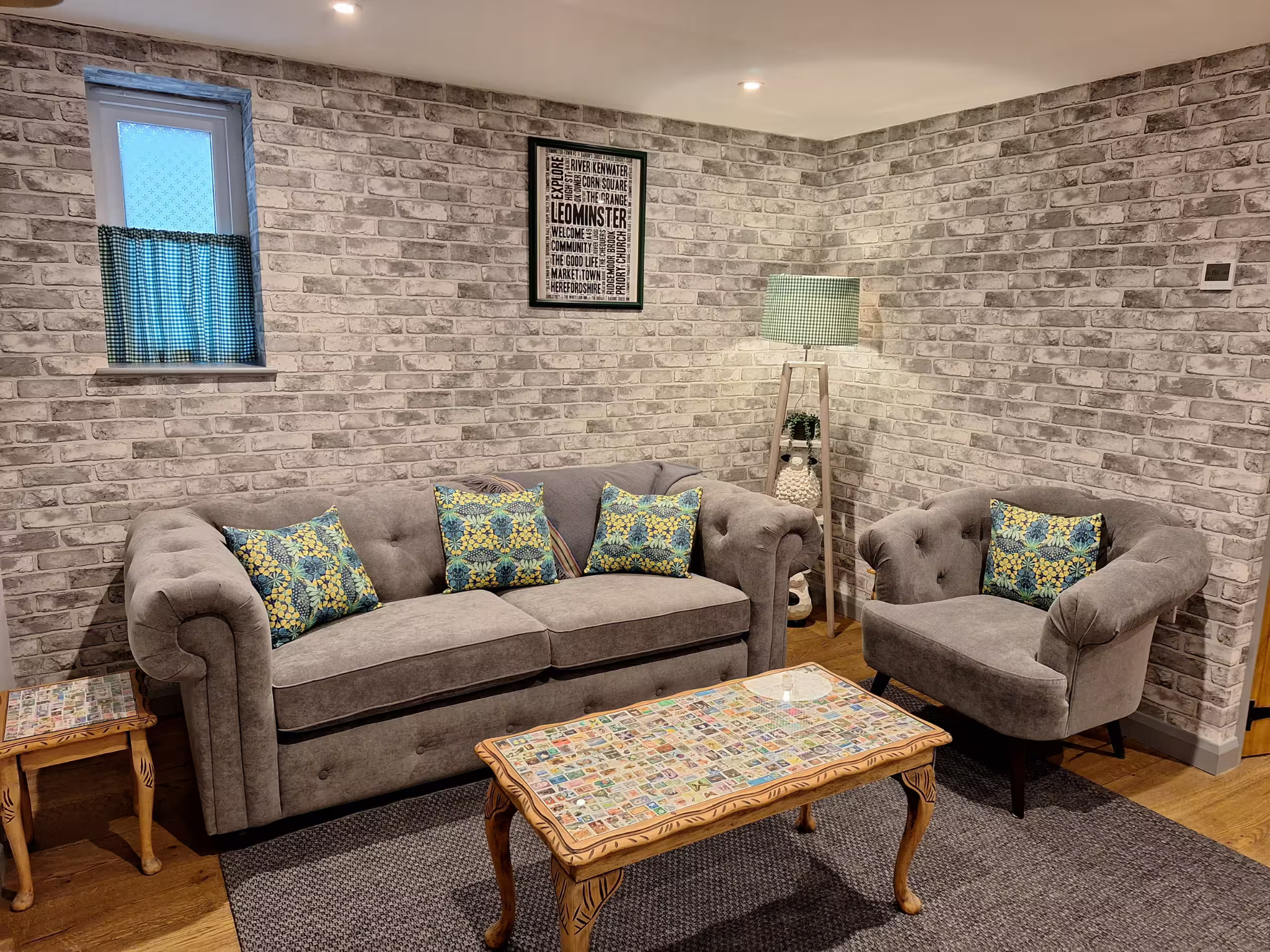 Couch House 2 Bedrooms - image 1