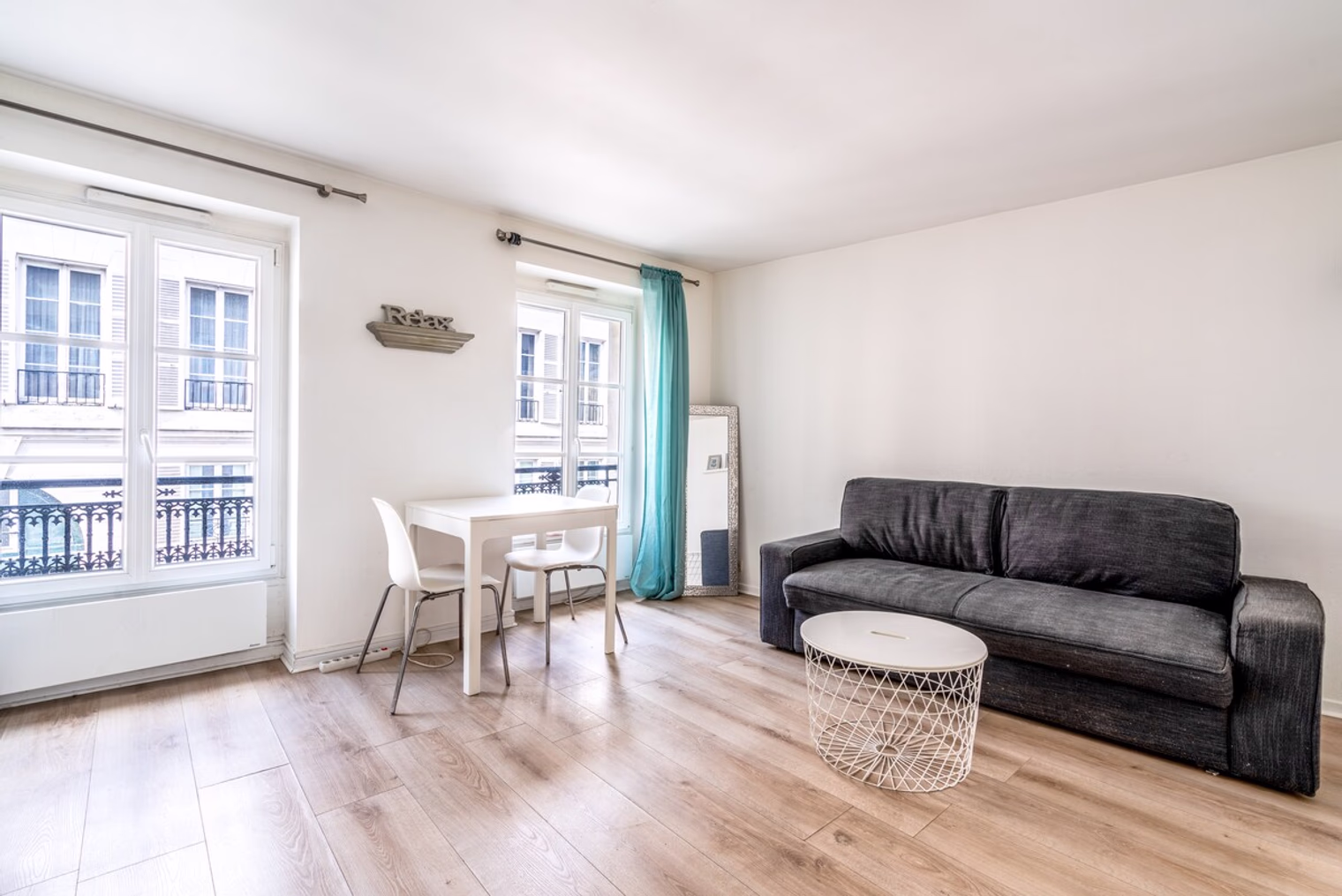 Rue de Grenelle - image 1